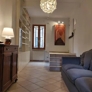 Appartamento D'azeglio, Bologna