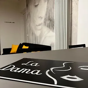 https://la-dama.it-tuscanyhotel.com