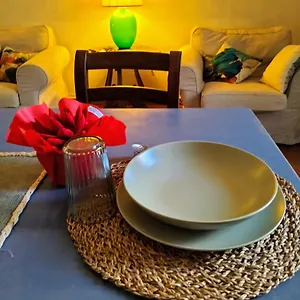 https://molina-apartment-213.it-tuscanyhotel.com